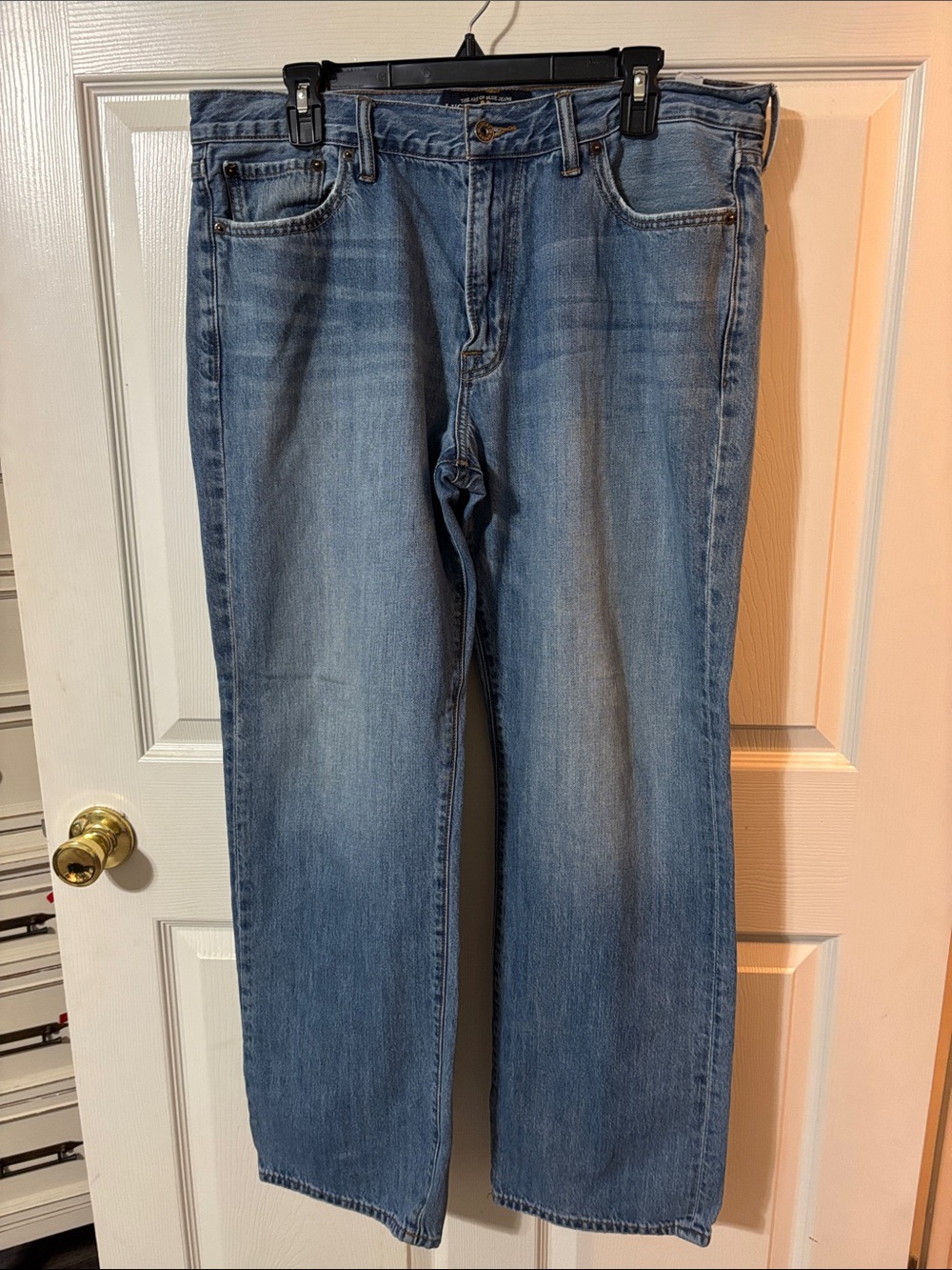 Lucky Brand Men's Straight Jeans in Light Blue Denim